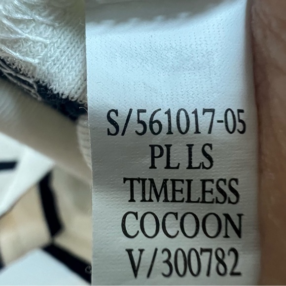 Banana Republic White Black Striped Pullover Shirt Sz M Minimalist Contemporary - Picture 4 of 5